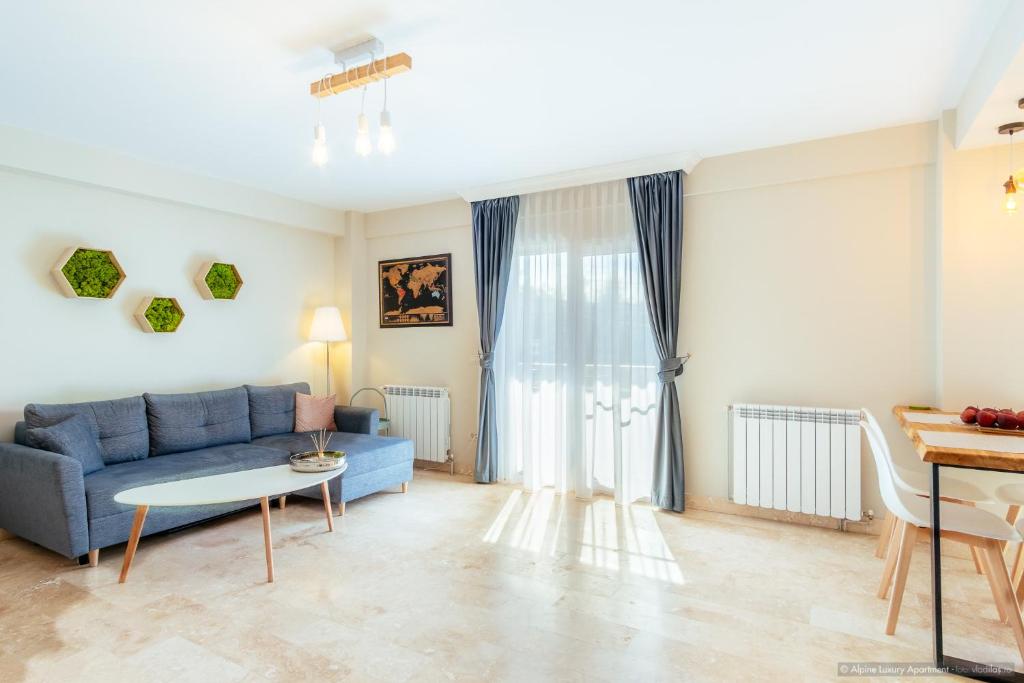 Alpine Luxury Apartment Arinis