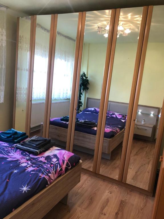 La SYMO apartament STRAJA Lupeni