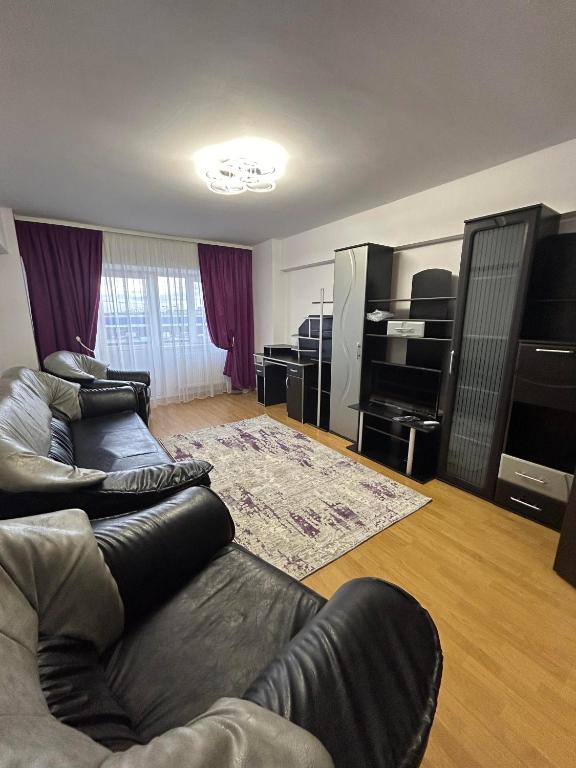 Apartament de 3 camere zona Obcini