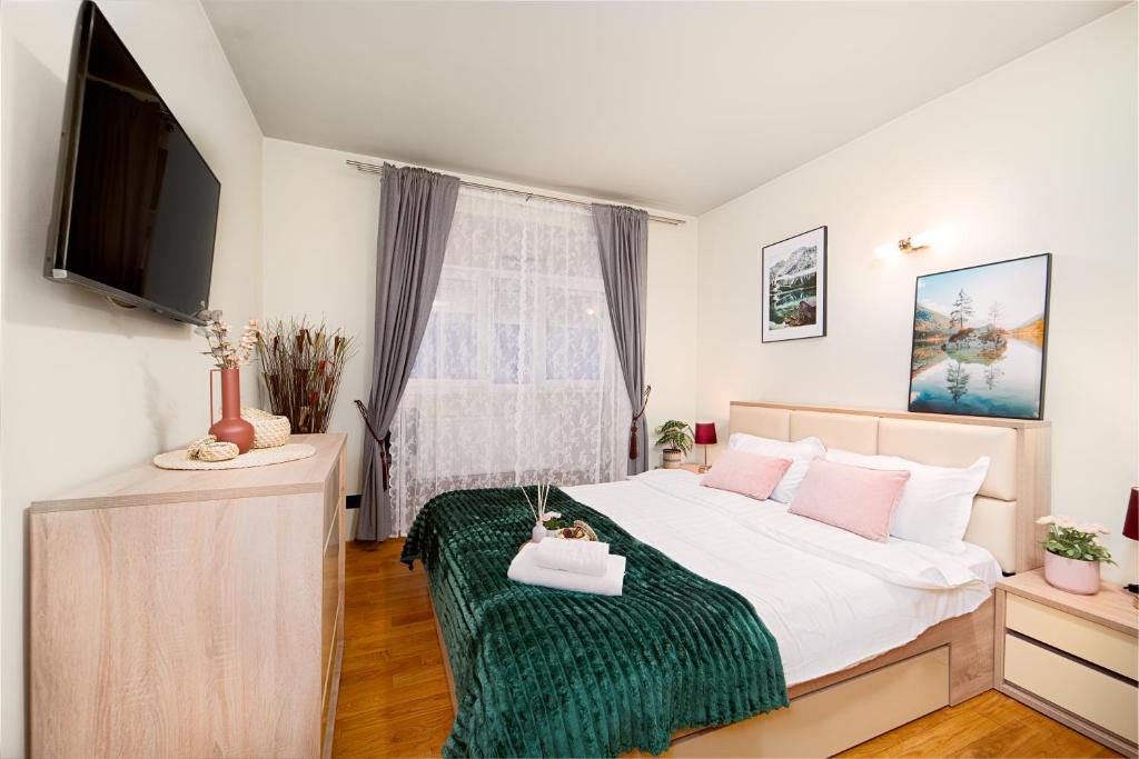 Central Elegant - Anastasia apartment - By OpenHouse