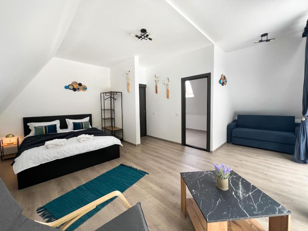 Gloriosa Chalet