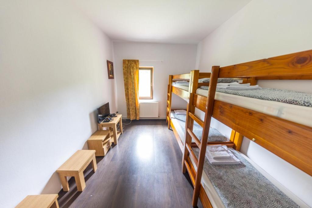 Hostel Gurasada