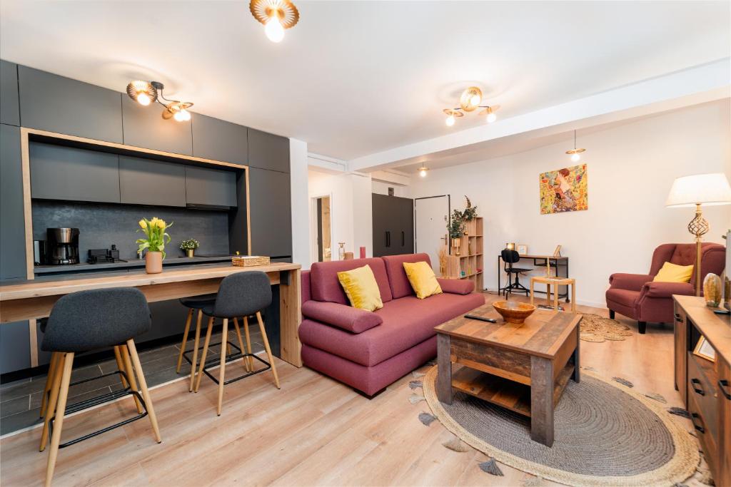 Central Stay - Klimt's Art Apartment - By OpenHouse
