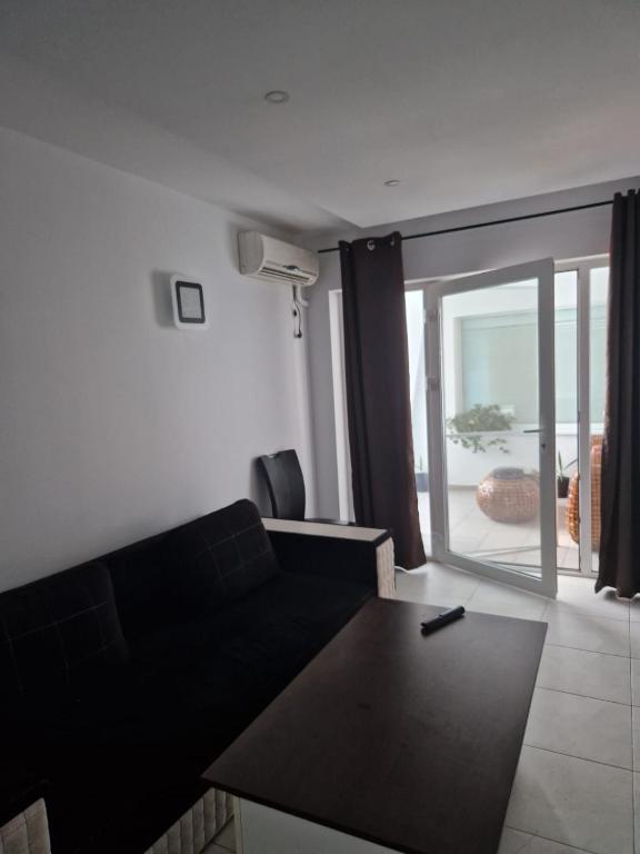 Maria Residence 2B