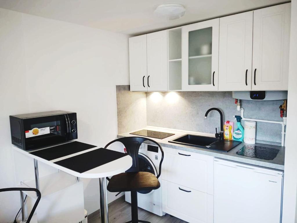 Modern Central Studio Apartment