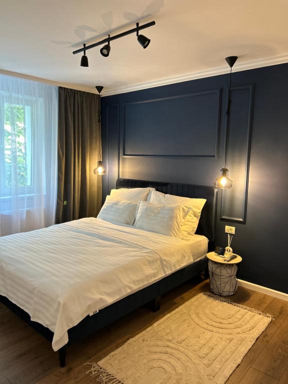Otilia Home