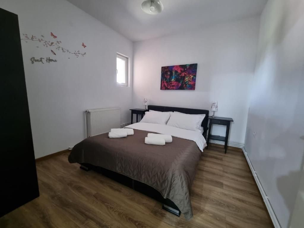 Parnica Home