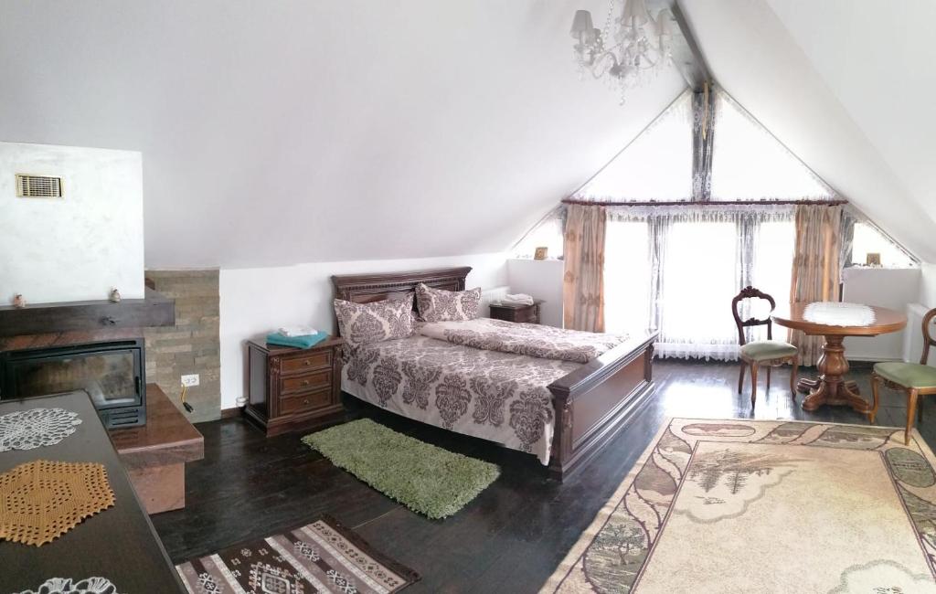 Pensiunea Casa Fierarul din Bucovina
