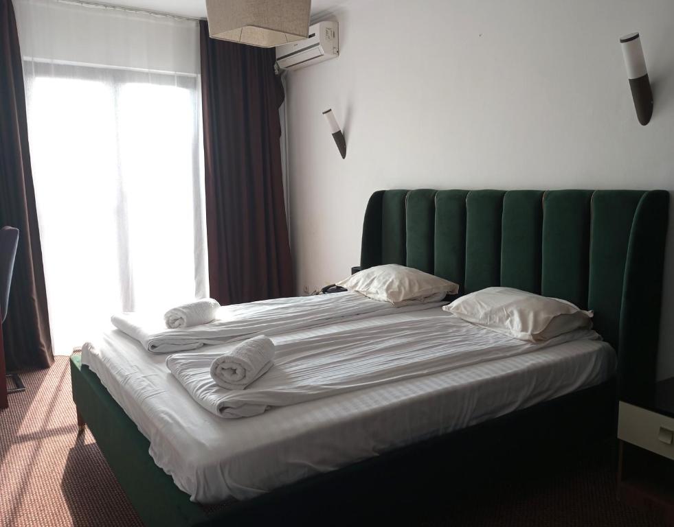 RHC Royal Hotel