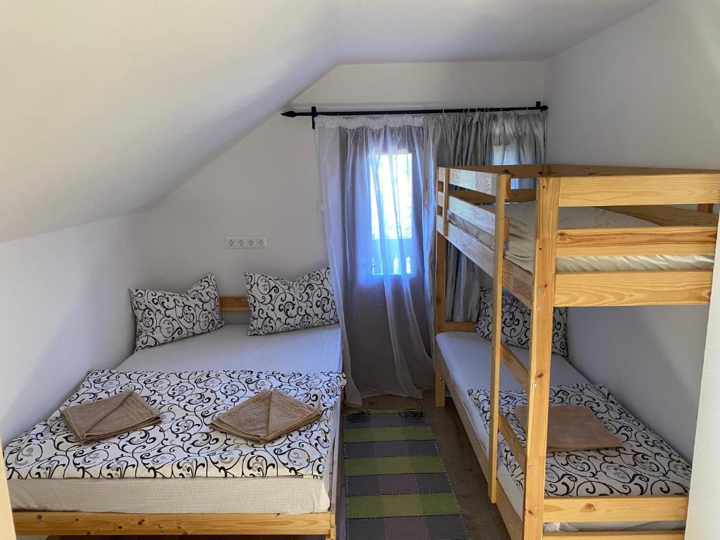 SKH - 2 apartments, 4 bedrooms